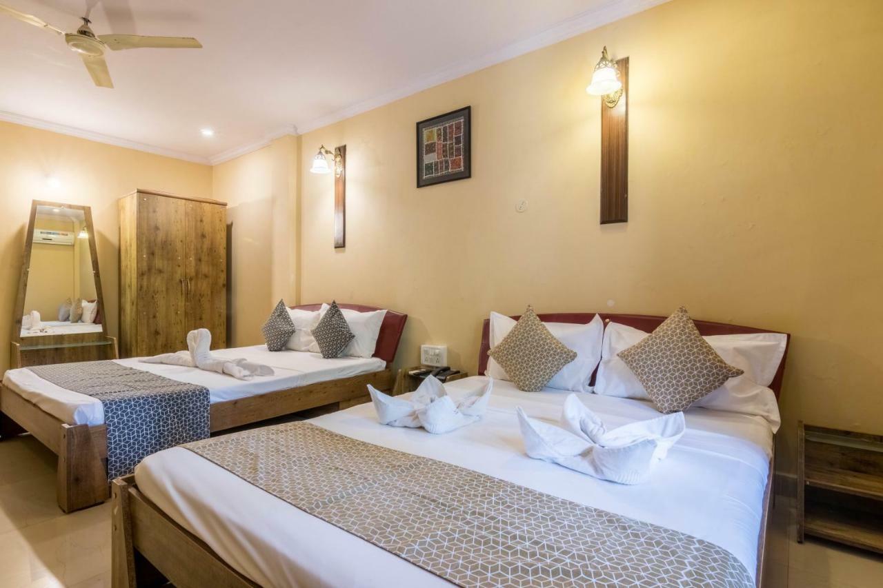 Dona Julia Beach Resort Calangute Exterior foto