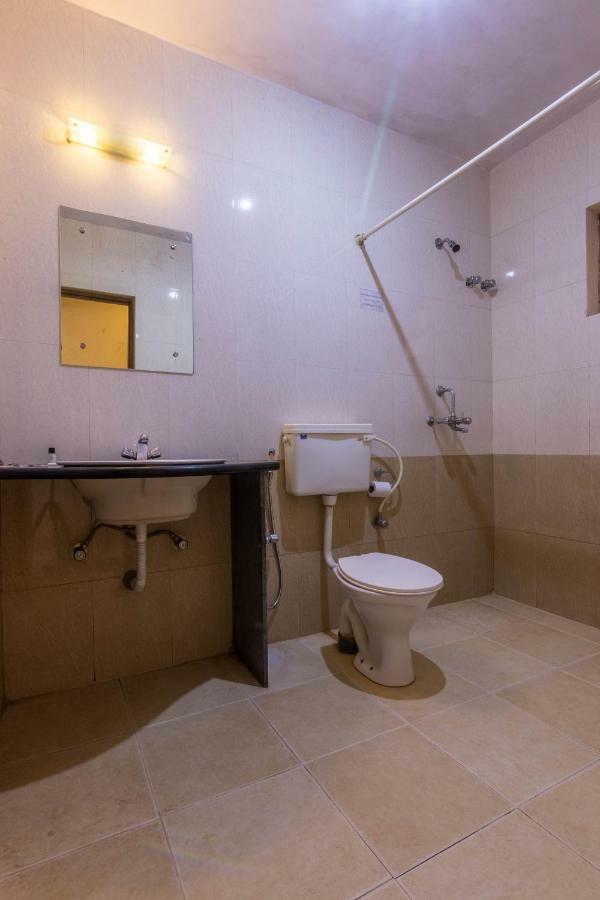 Dona Julia Beach Resort Calangute Exterior foto
